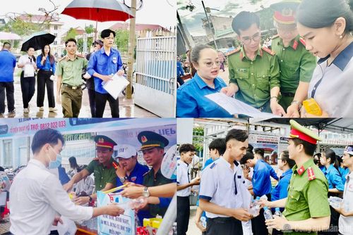 Công an các cấp trong tỉnh Cà Mau luôn có mặt hỗ trợ thí sinh trong các đội hình “Tiếp sức mùa thi”.
