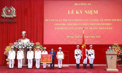 Cục An ninh nội địa vinh dự đón nhận danh hiệu Anh hùng lực lượng vũ trang nhân dân.