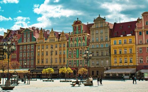 Thủ phủ Wrocław của tỉnh Dolnośląskie ở phía Tây Nam Ba Lan, cũng là một lựa chọn "điểm đến 5 sao giá phải chăng" thú vị của châu Âu. Ảnh: Bianca Fazacas/Unsplash