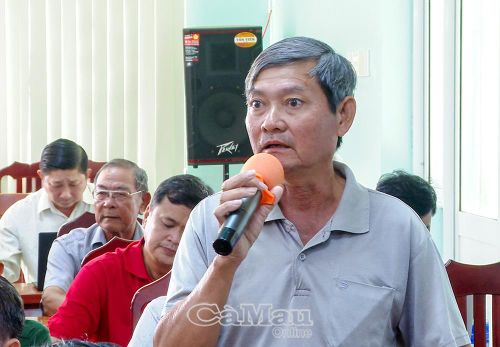Ông Trịnh Công Sơn, cử tri Khóm 21, phường Láng Tròn, kiến nghị có giải pháp hỗ trợ nông dân khi giá nông sản giảm, còn giá vật tư thì tăng.