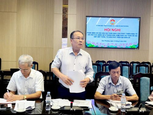 Các đại biểu đóng góp nhiều ý kiến tâm huyết. Ảnh: Nga Nguyễn