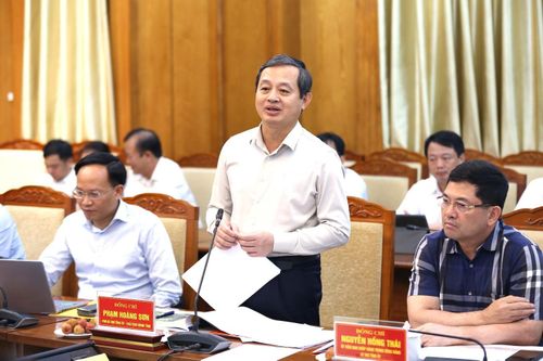 Chủ tịch UBND tỉnh Bắc Ninh Phạm Hoàng Sơn phát biểu tại buổi làm việc.