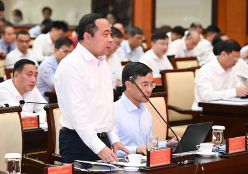  Bộ trưởng Bộ KH-CN Vũ Hải Quân phát biểu tại buổi làm việc. Ảnh: VIỆT DŨNG 