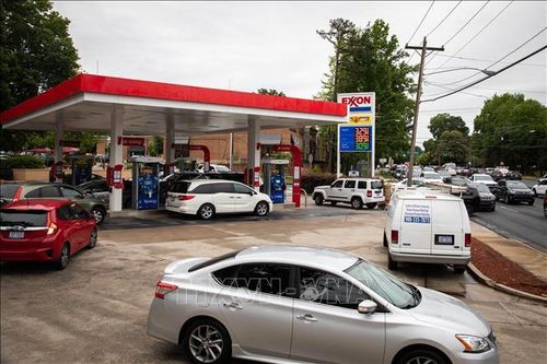 Một cửa hàng xăng dầu của ExxonMobil ở Charlotte, Bắc Carolina, Mỹ. Ảnh: AFP/TTXVN