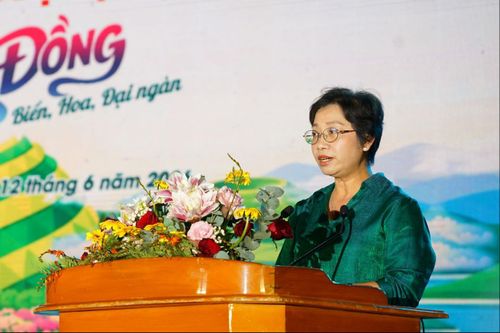 Bà Nguyễn Lan Ngọc, Phó Giám đốc Sở Văn hóa, Thể thao và Du lịch Lâm Đồng phát biểu tại lễ khai mạc