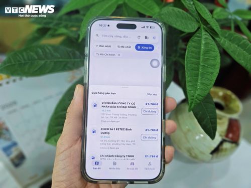Ứng dụng "Quanh tôi" tích hợp thông tin điểm bán xăng E5, hỗ trợ người dân tìm kiếm nguồn nhiên liệu phù hợp.