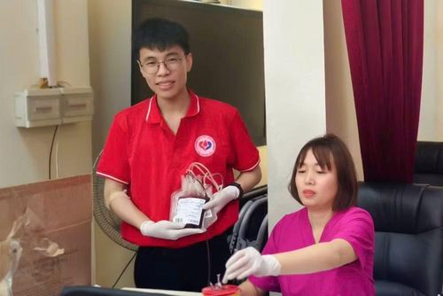 Gần 10 năm nay, chàng trai đất Mỏ Quảng Ninh - Nguyễn Việt Hoàng đã có 40 lần hiến máu tình nguyện.