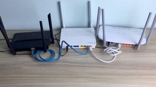 Router là thiết bị điện tử hoạt động liên tục nên luôn sinh nhiệt trong quá trình vận hành, vì vậy nếu bị đặt trong môi trường bí bách, gần nguồn nhiệt hoặc dưới ánh nắng trực tiếp, hiệu suất hoạt động có thể suy giảm đáng kể theo thời gian.