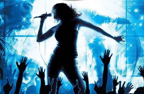  “Cường quốc hát nhép” là lời cảnh báo đến giới chuyên môn trước thực trạng lạm dụng công nghệ. Ảnh trong bài: BTC 