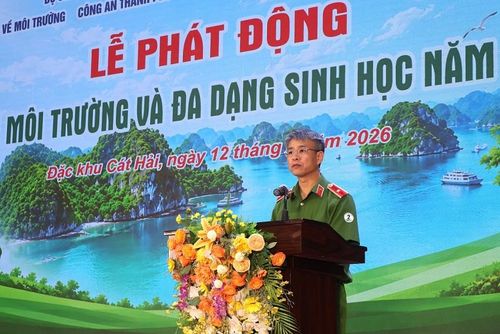 Thiếu tướng Thân Văn Hải, Cục trưởng Cục Cảnh sát phòng, chống tội phạm về môi trường - Bộ Công an phát biểu tại buổi lễ.