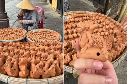 Những con tò he bé xinh có giá 20 "cá" được bán tại phố cổ Hội An. - Ảnh: NVCC