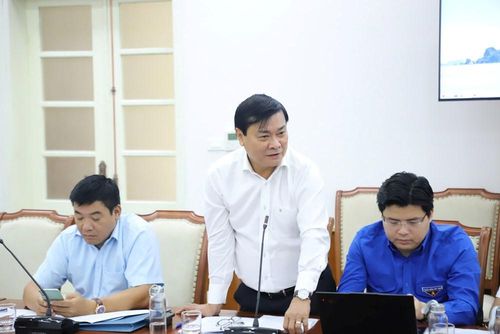 Các đại biểu đóng góp ý kiến vào dự thảo