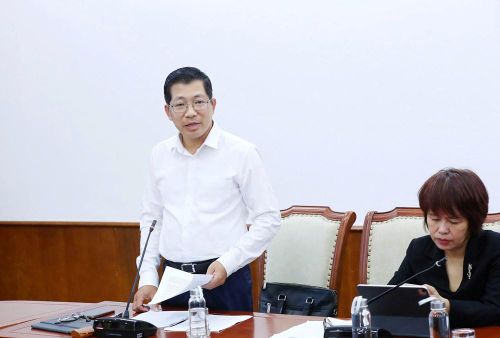 Cục trưởng Cục Báo chí Lưu Đình Phúc phát biểu