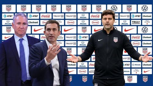 Ken Griffin (trái) và Scott Goodwin (giữa), những tỷ phú đã giúp LĐBĐ Mỹ thuê Mauricio Pochettino.