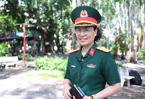 Thượng tá Phạm Thị Thanh Vân - Phó Giám đốc Phân viện Miền Trung, Viện Thiết kế - Tổng cục Hậu cần kỹ thuật - cho biết, quá trình tìm kiếm mộ liệt sĩ gặp nhiều thử thách do địa hình biến đổi, thời gian trôi qua quá lâu và sự khắc nghiệt của chiến tranh...
