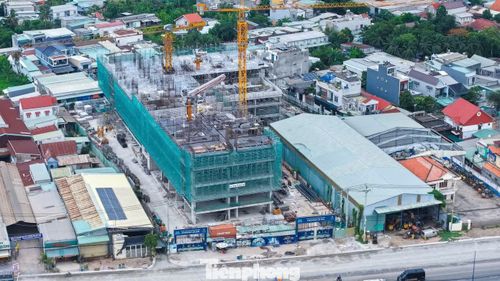 Dự án Symlife (hay Symphony of Life) là tổ hợp căn hộ chung cư cao cấp tọa lạc tại mặt tiền quốc lộ 13, giáp ranh với TP. Thủ Đức cũ.
