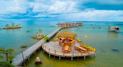 09 căn bungalow xây dựng trái phép trên trên mặt biển trước khi bị cưỡng chế
