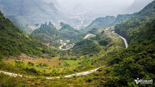 Trụ sở hành chính mới của nhiều xã ở Cao Bằng còn phân tán, khoảng cách di chuyển rất xa.