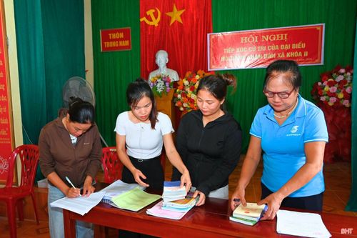 Các địa phương cũng đang rà soát, tổng hợp các tài liệu, sổ sách quản lý thôn, TDP để chuẩn bị tiến hành bàn giao khi sáp nhập.