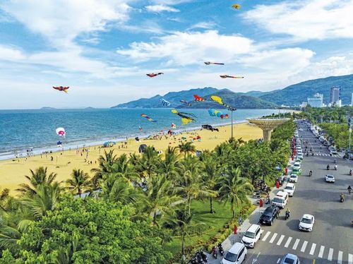  Liên hoan Diều nghệ thuật Quy Nhơn - Gia Lai là một trong những sự kiện được kỳ vọng thu hút đông đảo người dân và du khách dịp hè. Ảnh minh họa: Dũng Nhân 