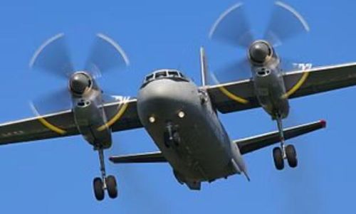 An-32 là vận tải cơ trang bị hai động cơ tua-bin cánh quạt, được Phòng thiết kế Antonov của Liên Xô phát triển trong thập niên 1970 và thực hiện chuyến bay thử lần đầu năm 1976.