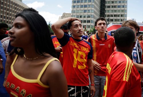 Trận hòa không khác gì một thất bại của ''Bò tót''. Ảnh: Reuters.