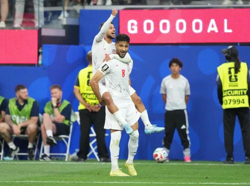 New Zealand suýt tạo địa chấn trước Iran, nhưng đại diện châu Á vẫn kịp giữ lại trận hòa 2-2. 