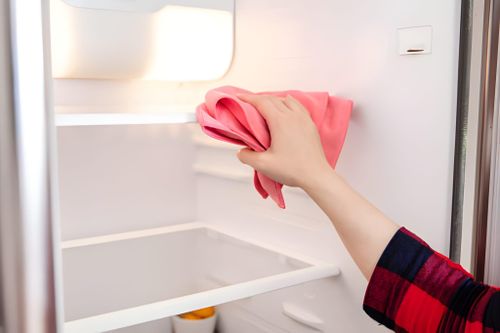  Việc bảo dưỡng định kỳ cũng ảnh hưởng đáng kể đến hiệu suất vận hành của tủ lạnh. Ảnh: Getty Images. 