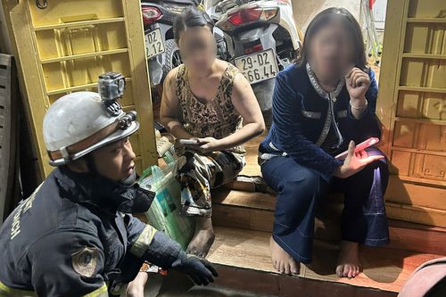  2 nạn nhân bị kẹt trong vụ cháy. Ảnh: CACC