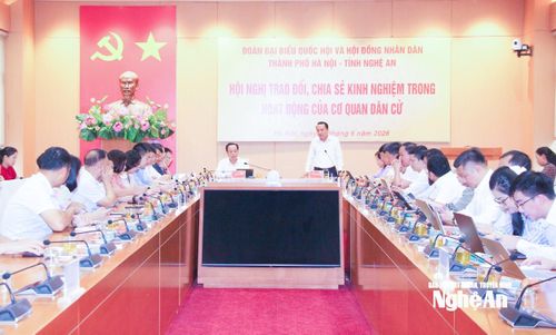 Quang cảnh cuộc làm việc. Ảnh: Mai Hoa