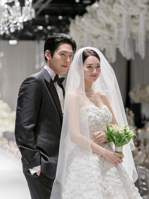 Shin Min Ah và Kim Woo Bin tổ chức đám cưới vào tháng 12/2025. (Ảnh Naver)