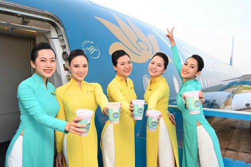 Vietnam Airlines thường được nhiều gia đình lựa chọn nhờ sự tiện nghi và các dịch vụ đi kèm Nguồn: Vietnam Airlines