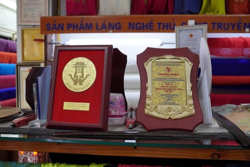 Nghề dệt lụa Vạn Phúc được công nhận là Di sản văn hóa phi vật thể quốc gia vào năm 2023.