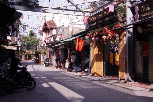Các cửa hàng bán và giới thiệu sản phẩm từ Lụa.