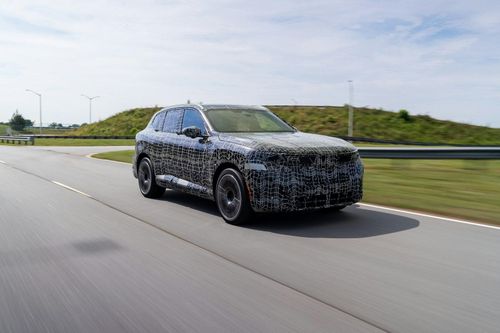 Không chỉ sở hữu bản chạy xăng và thuần điện, BMW X5 thế hệ mới còn có tùy chọn PHEV. Ảnh: BMW.