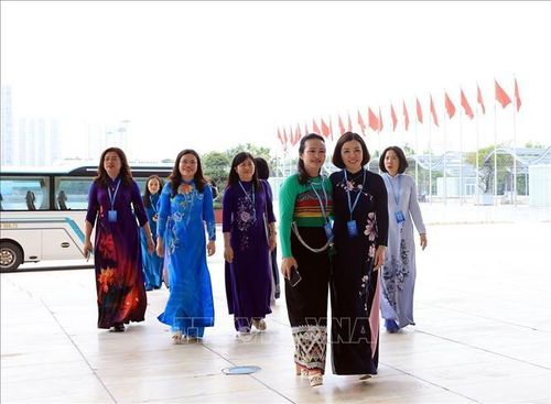 Các đại biểu đến dự Đại hội đại biểu Phụ nữ toàn quốc lần thứ XIV, nhiệm kỳ 2026 - 2031. Ảnh: Tuấn Anh/TTXVN