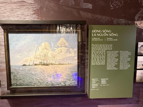 Khu vực trưng bày nội dung "Dòng sông là nguồn sống".