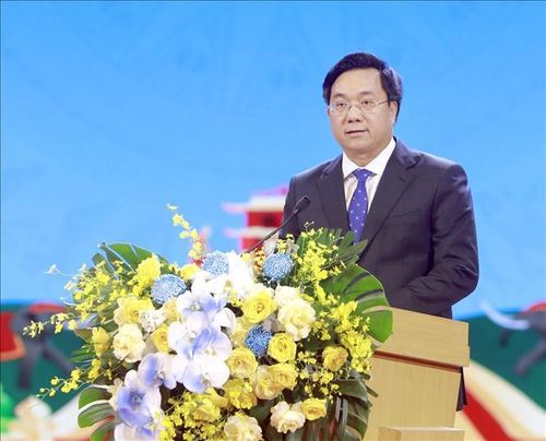 Chủ tịch UBND tỉnh Phú Thọ Trần Duy Đông phát biểu tại Hội nghị. Ảnh: Hoàng Hùng/TTXVN