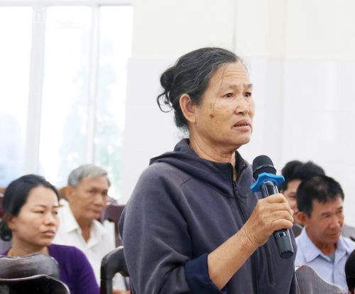 Cử tri phường Nam Nha Trang nêu kiến nghị.