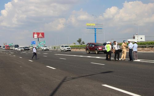 Các đơn vị đã phối hợp bài bản đồng bộ, đảm bảo việc vận hành cao tốc thuận lợi.
