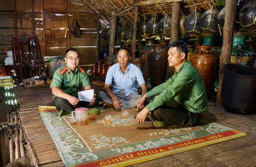 Công an cấp xã ở Lâm Đồng gần dân, bám chắc địa bàn.