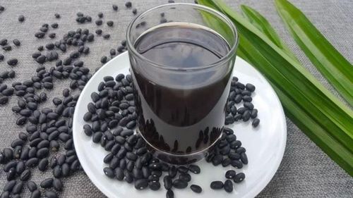 Một số hợp chất trong đỗ đen có thể ảnh hưởng đến quá trình hấp thu thuốc của cơ thể. Ảnh minh họa.