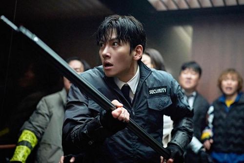 Ji Chang Wook trong phim "Colony". Ảnh: Lotte