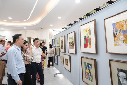 Không gian triển lãm "Minh họa trên báo"