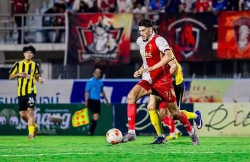 Kanchanaburi Power FC của giải Thai League 2 vừa đưa Nguyễn Xuân Son vào danh sách mục tiêu chuyển nhượng cho mùa giải 2026/27.