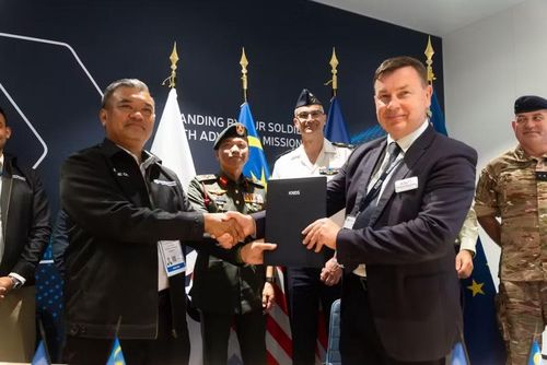 Cuộc gặp giữa đại diện của Advance Defence System Sdn Bhd và KNDS tại Pháp ngày 16/6/2026.