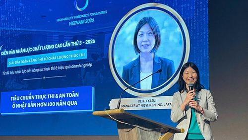 Diễn giả Keiko Yasui - Giám đốc Công ty Cổ phần Viện Nghiên cứu Kỹ thuật Tâm thần Nhật Bản (Nisseiken)
