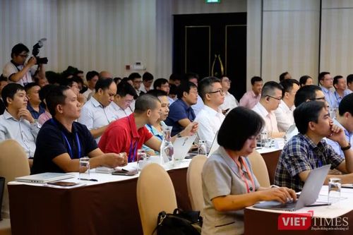 Các đại biểu tham dự hội nghị tổng kết Chương trình IPv6 For Gov giai đoạn 2021-2025, chuẩn bị cho giai đoạn chuyển đổi sang IPv6-Only. Ảnh: Thượng Tâm.