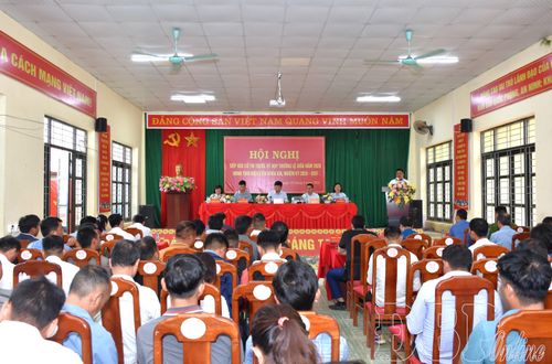 Lãnh đạo xã Xa Dung trả lời một số nội dung cử tri quan tâm thuộc thẩm quyền.