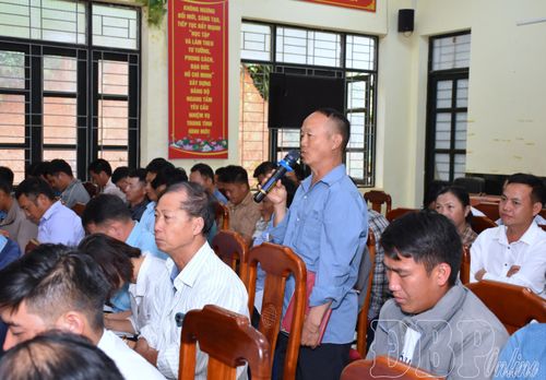 Cử tri xã Xa Dung tham gia ý kiến tại hội nghị.